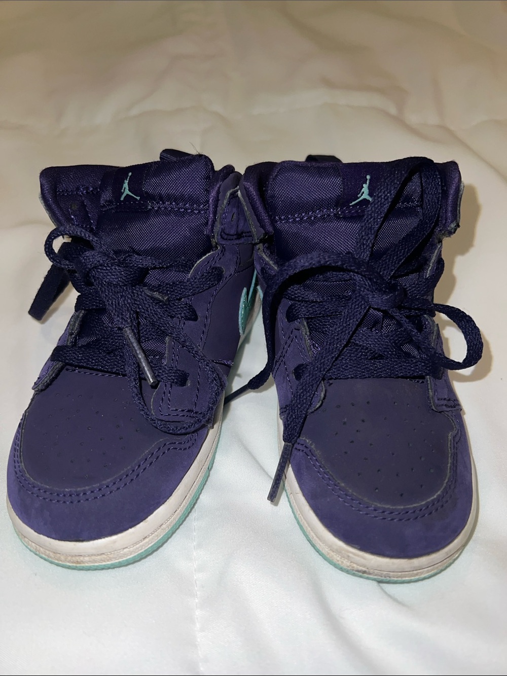 Nike Kids High-Top Sneakers in Purple with Teal Accents